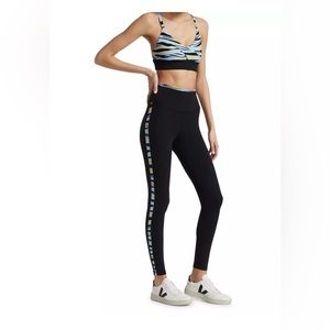 Splits59 Sophia air weight zebra bra & 7/8 leggings